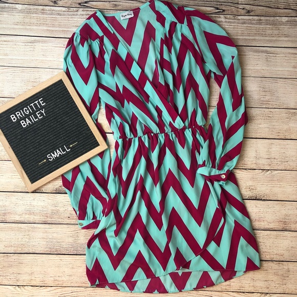 Brigitte Bailey Dresses & Skirts - BRIGITTE BAILEY Chevron Demri Dress